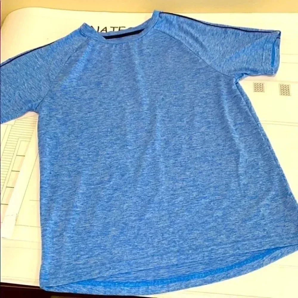 Champion T-shirt